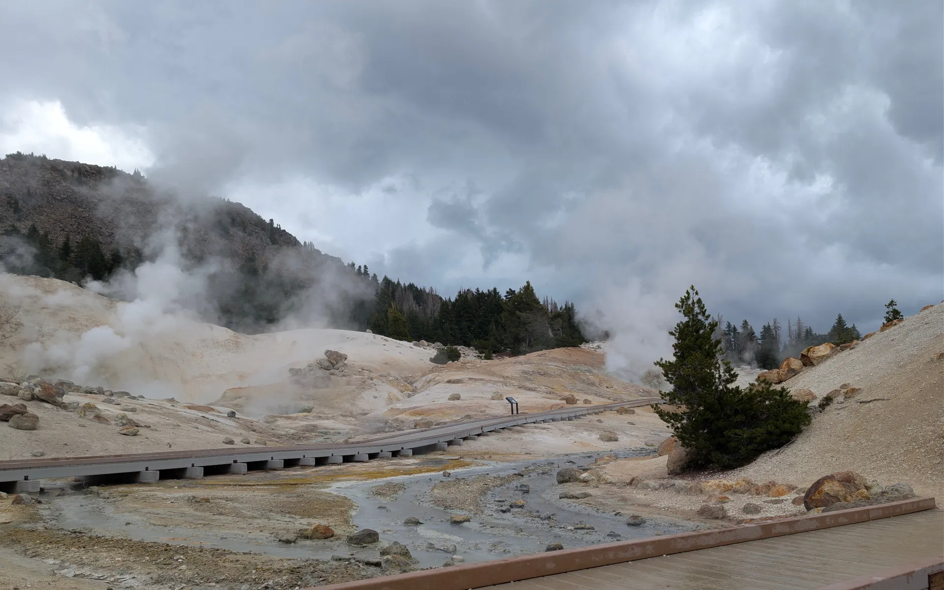 Lassen Volcanic
National Park - photo 5
